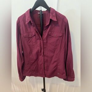 Columbia women’s long sleeve button down shirt